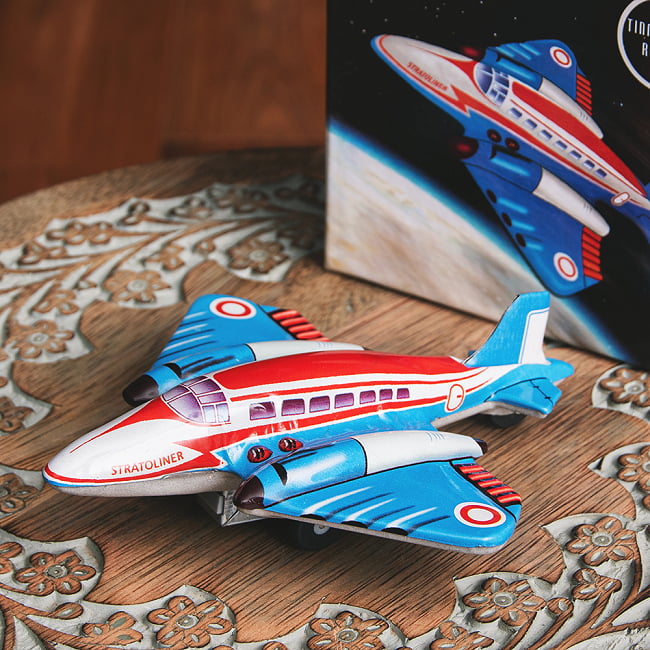 フリクション式　ストラトライナー 成層圏飛行機　インドのレトロなブリキのおもちゃの写真1枚目です。レトロでかわいいブリキのオモチャですぜんまい式玩具,飛行機,ブリキ,ブリキ玩具,ティントイ,おもちゃ,オモチャ,レトロ,昭和
