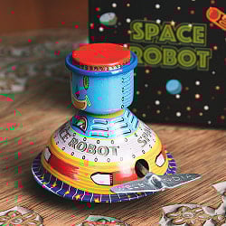 ゼンマイ式　クルクル動き回るスペースロボット　インドのレトロなブリキのおもちゃ - サブ2