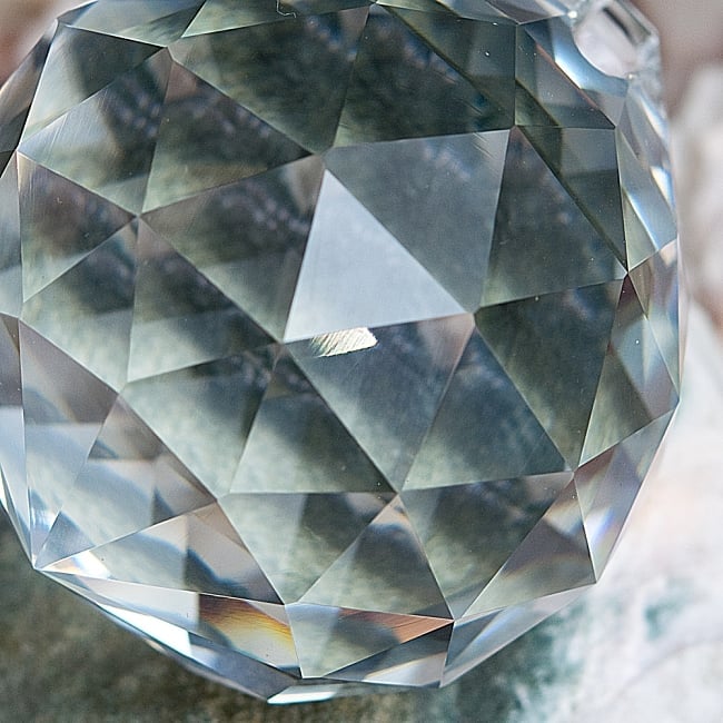 【30個セット】[50mm]太陽の光を集めるクリスタル サンキャッチャー　お部屋に小さな虹を運ぶ 5 - 美しいクリスタルガラスです。