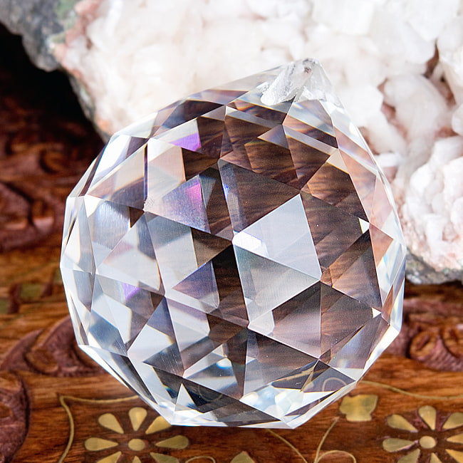 【30個セット】[70mm]太陽の光を集めるクリスタル サンキャッチャー　お部屋に小さな虹を運ぶ 3 - 眺めているだけでとても綺麗です