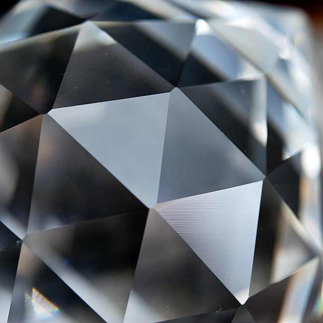 【30個セット】[70mm]太陽の光を集めるクリスタル サンキャッチャー　お部屋に小さな虹を運ぶ 4 - 拡大写真です