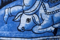 [大サイズ]バティック染めのタペストリー風神様布 - ドゥルガー[約85x130cm] - サブ4