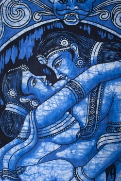 [大サイズ]バティック染めのタペストリー風神様布 - カーマ・スートラ[約85x130cm] - サブ2