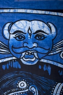 [大サイズ]バティック染めのタペストリー風神様布 - カーマ・スートラ[約85x130cm] - サブ3