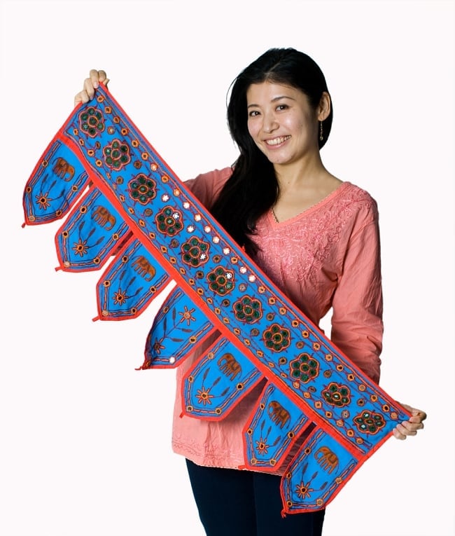 インドの飾りのれん 【花・象】 茶 アソート の通販 - TIRAKITA.COM