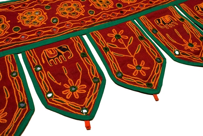 インド/手刺繍/のれん/ガーランド/間仕切り/ガネーシャ/クラフト