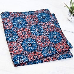 南インドの木版染めアジュラック布ハンカチ　ブルー×レッドの商品写真