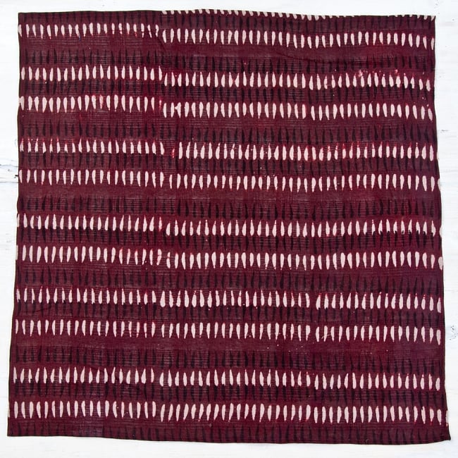 昔ながらの木版染め伝統模様布ハンカチ - レッド 4 - 全体を見てみました。