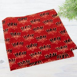 昔ながらの木版染めウッドブロック布ハンカチ - 赤ロータスの商品写真