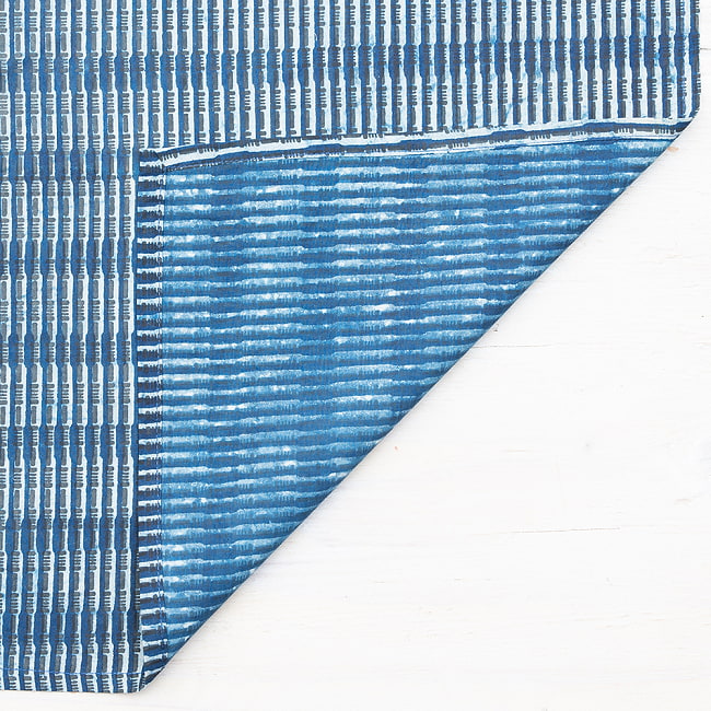 昔ながらの木版染め伝統模様布ハンカチ - ブルーバンブー 3 - 裏面はこの様になっています。
