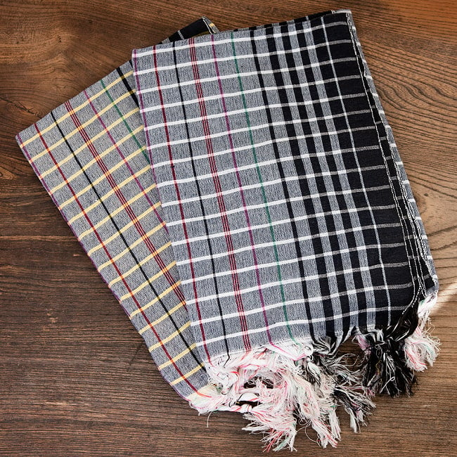 ガムチャと呼ばれるインドの万能布【約150cm×約70cm】 6 - 糸の組み合わせは若干異なる場合もございます。ご了承くださいませ。
