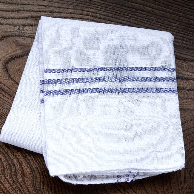 インドの手紡ぎ布　カディコットンのハンカチ 15 - 7：ネイビー×ホワイト　※中間的な色合いも含まれる為、青紫っぽい場合もございます。