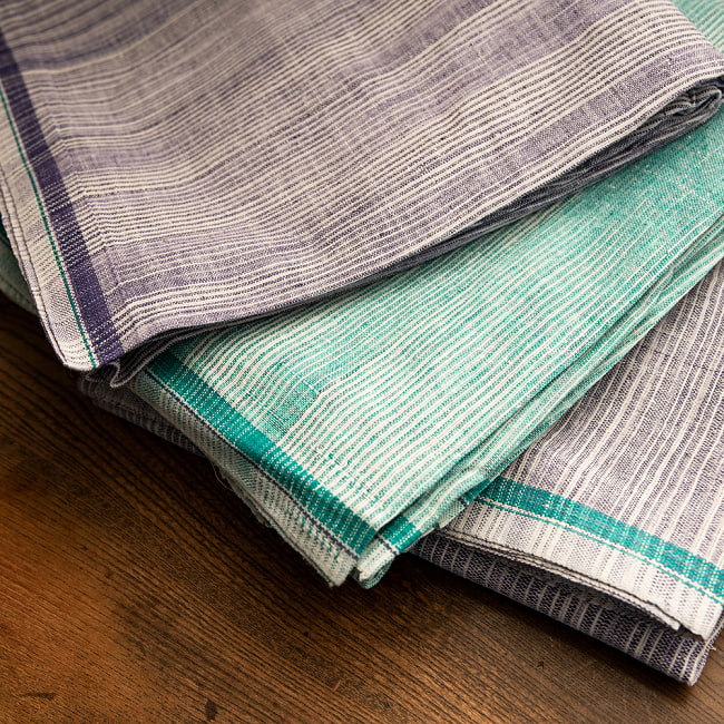 【約110cm×約250cm】インドの手紡ぎ布　カディコットンのタオル 2 - ざっくりとした作りが手作りの温かみを感じます。