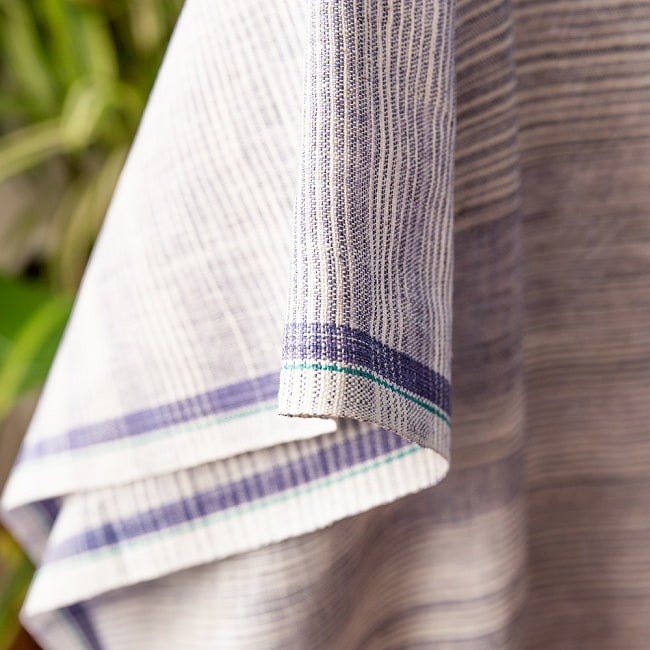 【約110cm×約250cm】インドの手紡ぎ布　カディコットンのタオル 6 - サイドのラインがいい味出しています。