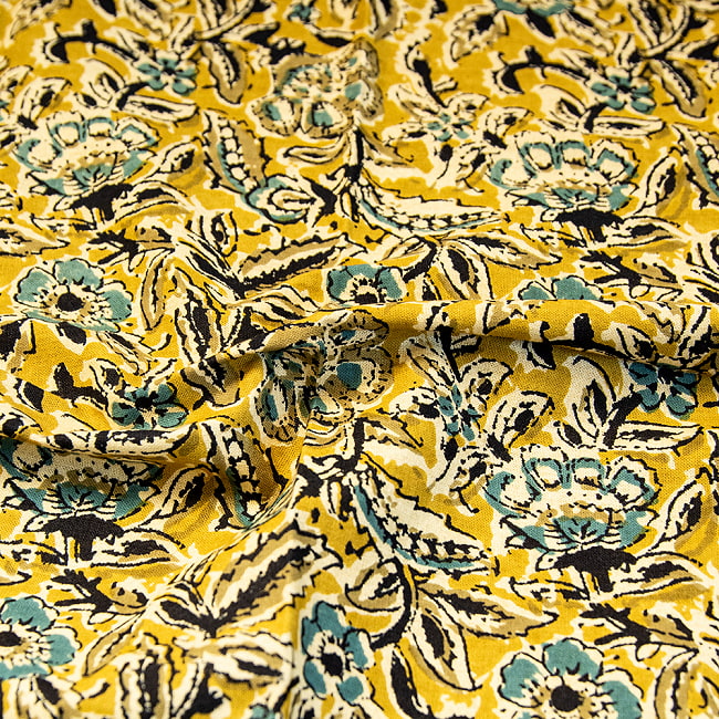 【45cmx45cm】昔ながらの木版染め伝統模様布ハンカチ・ナフキン 3 - 柄を近くで見てみました。