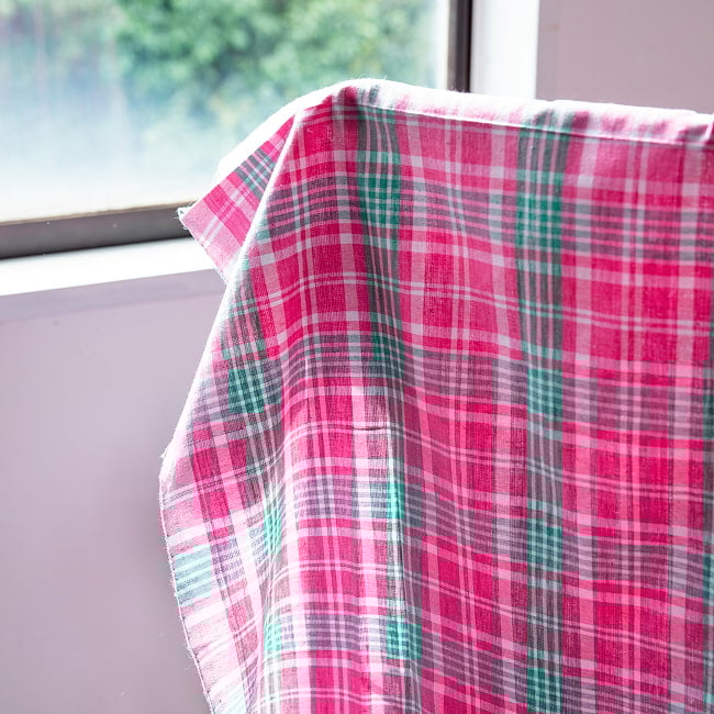 ガムチャと呼ばれるインドの万能布【約160cm×約88cm】 6 - 張りのあるコットンは使用していくたびに柔らかくなります