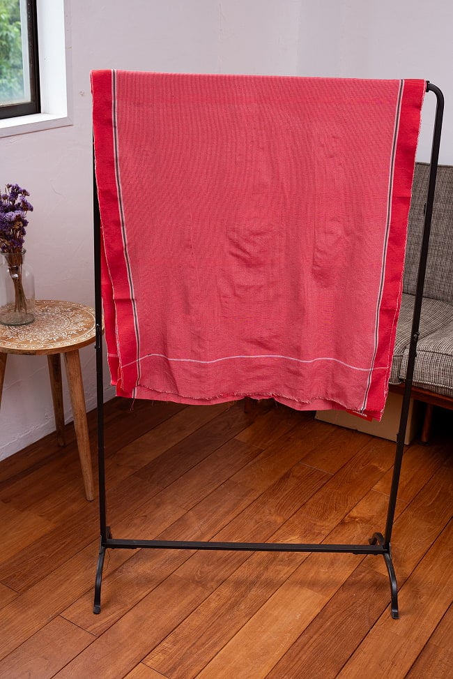 ガムチャと呼ばれるインドの万能布【約580cm×約70cm】 5 - 広げて掛けてみましたが、畳んだ状態で広げているので実際はもっと大きいです