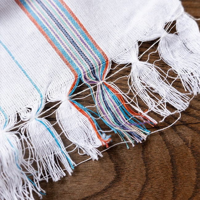 ガムチャと呼ばれるインドの万能布【約170cm×約85cm】 4 - 端はフリンジデザインです