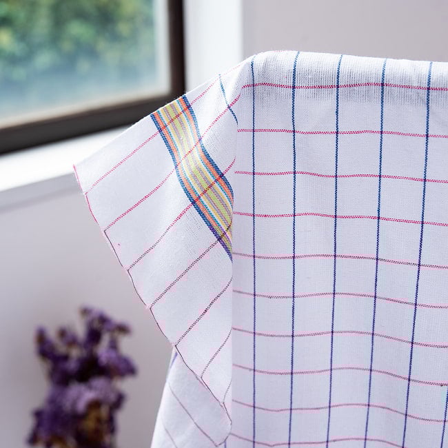 ガムチャと呼ばれるインドの万能布【約170cm×約85cm】 6 - 張りのあるコットンは使用していくたびに柔らかくなります