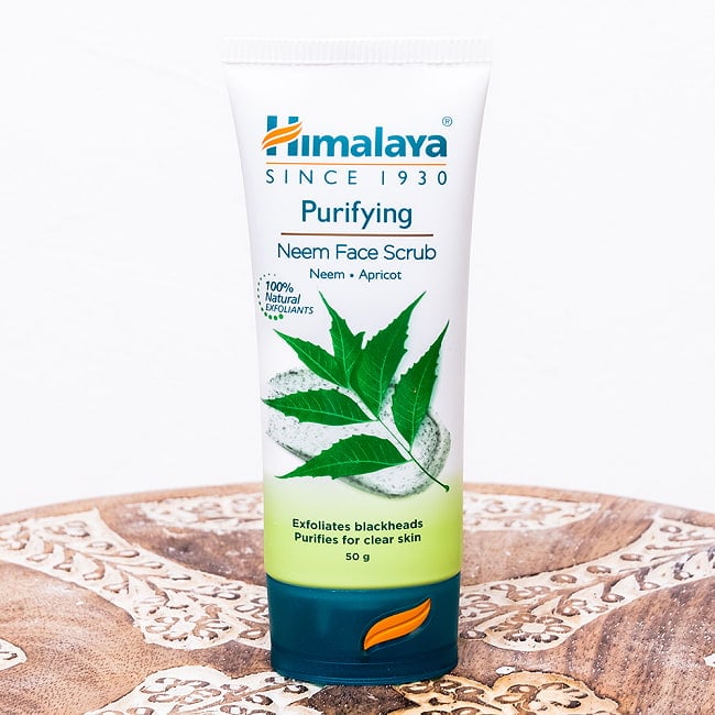 ヒマラヤ　ピュリファイイング　フェイス　スクラブ - Purifying Neem Face Scrub 50g [Himalaya Herbals]の写真ニーム,スクラブ,洗顔,フェイスウオッシュ、クレンジング,HIMALAYA,ヒマラヤ,アーユルヴェーダ,ティラキタ自社輸入化粧品