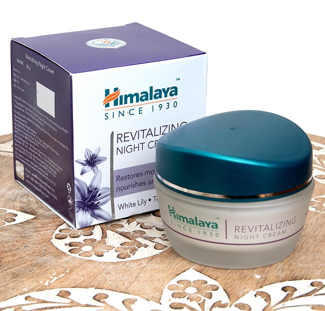 ヒマラヤ ナイトクリーム - REVITALIZING NIGHT CREAM 50g[Himalaya Herbals]の写真1枚目です。全体写真ですクリーム、ナイトクリーム,HIMALAYA,ヒマラヤ、アーユルヴェーダ,ティラキタ自社輸入化粧品