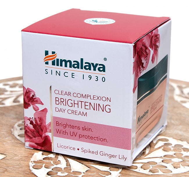 ＨＩＭＡＬＡＹＡ　クリアー　コンプレキシオン　デイ　クリーム - CLEAR COMPLEXION BRIGHTNING DAY CREAM 50g[Himalaya Herbals] 2 - パッケージ写真です。外箱は凹みがある場合がございます