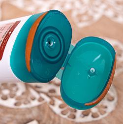 ＨＩＭＡＬＡＹＡ　 インテンシブボディローション - Intensive Body Lotion 100ml[Himalaya Herbals] - サブ3