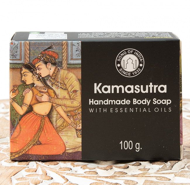 カーマスートラ　ハンドメイド　ソープ[100g] 2 - パッケージの正面です。パッケージからもインドの香りが漂ってくるようです
