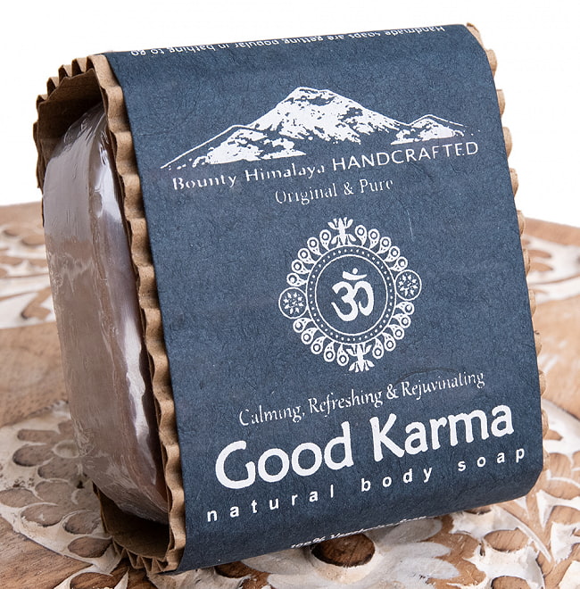 グッドカルマ　ナチュラル　ボディ　ソープ - Good Karma Natural Body Soap【手作り石鹸・100g】の写真1枚目です。ネパールで手作りされた石鹸ですネパールの石鹸,ハンドメイド,ハンドメイドソープ,手作り,カトマンズ,老舗,ソープ,石鹸,ティラキタ自社輸入化粧品