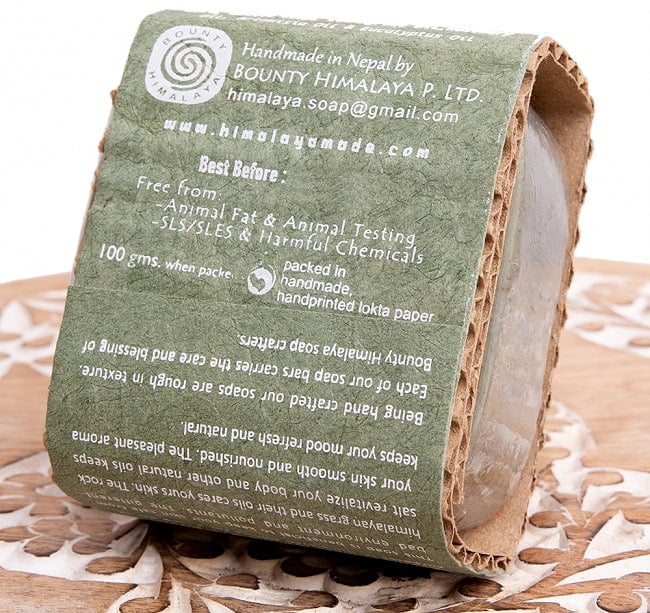 ヒマラヤン　グラス　ナチュラル　マインド＆ボディ　ソープ【ＢＯＵＮＴＹ　ＨＩＭＡＬＡＹＡ】 - Himalayan Grass Natural Mind & Body Soap【手作り石鹸・100g 4 - 裏面の成分表示です。成分は日本語で書いてあります