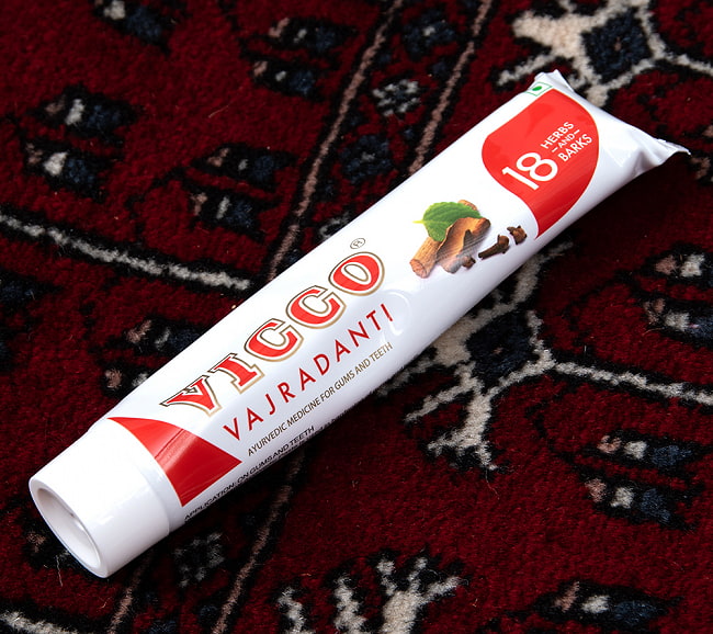 VICCO - ヴィッコ - アーユルヴェーダ歯磨き粉[100g]の写真