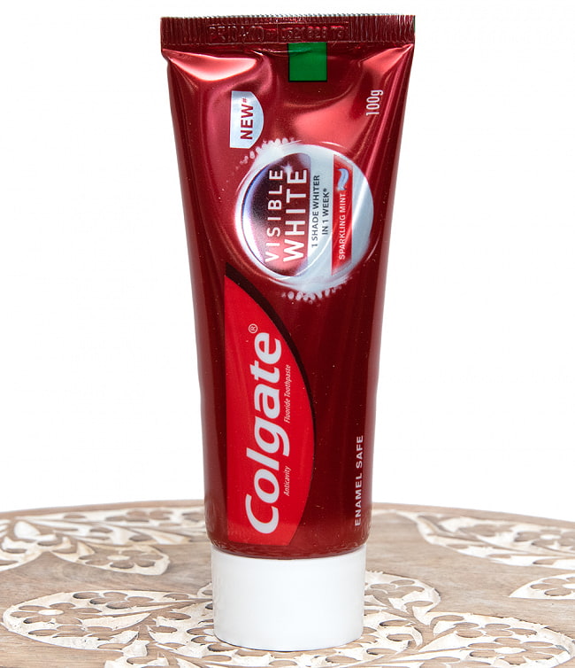 Colgate VISIBLE WHITE - コルゲート ビジブル ホワイト 歯磨き 100gの写真1枚目です。チューブを撮影しました歯磨き、歯みがき,はみがき,ハミガキ