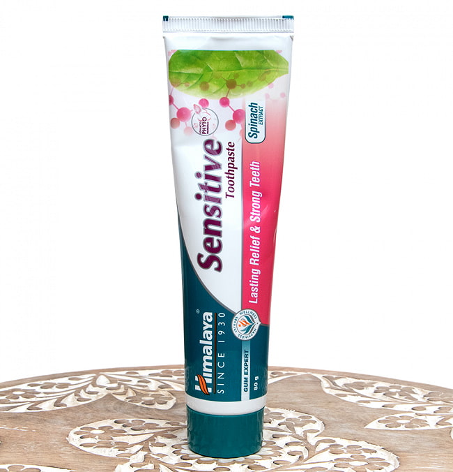 インドのアーユルヴェーダ歯磨き粉 - センシティブ　Sensitive Toothpaste 80g【Himalaya Herbals】 1