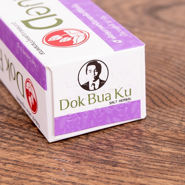 Dok Bua Ku ハーバル　トゥースペースト　パープル - HERBAL TOOTHPASTE 30g 6 - 創業者の顔がちらり。