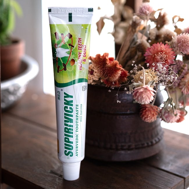 シダレッパ スピリビッキー マイルド 歯磨き粉 - Supirivicky Mild Ayurvedic Toothpaste 70gの写真