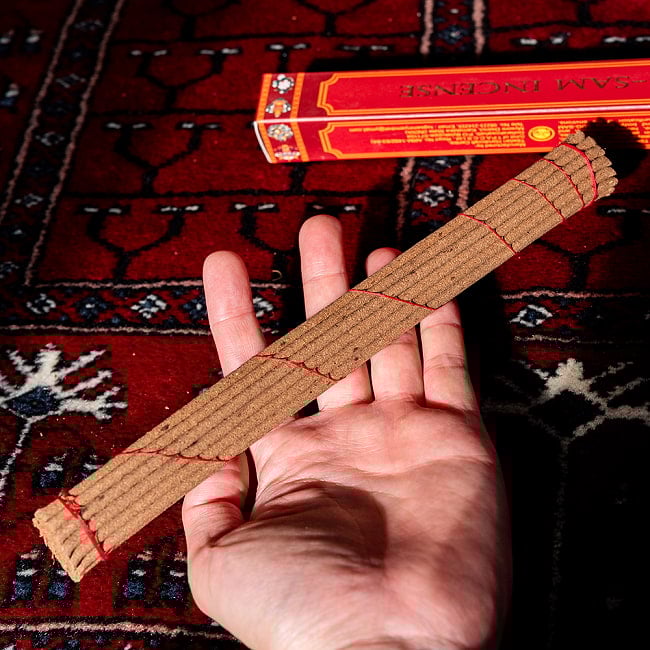 高級チベット香　LUG-SAM INCENSE　55種類のヒマラヤ地方のハーブをブレンドした　チベット香 9 - このくらいのサイズ感となります