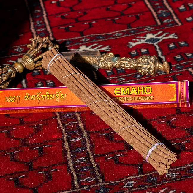 高級チベット香　エマホ・ヒーリング香　EMAHO HEALING INCENSE　チベットの伝統に基づいた　チベット香 2 - お香の写真です