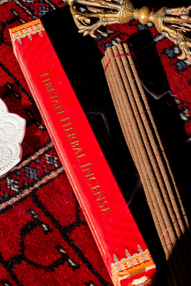 高級チベット香　チベタンハーバルインセンス TIBETAN HERBAL INCENSE　MONLAM INCENSE　チベットの伝統に基づいた　チベット香 7 - パッケージ拡大写真です