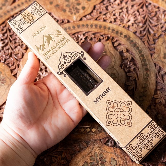 素材感がそのまま ハーブやスパイスを練り合わせたマサラ香 10 - 箱はこのくらいのサイズです