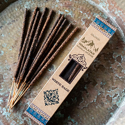 素材感がそのまま ハーブやスパイスを練り合わせたマサラ香 - サブ2