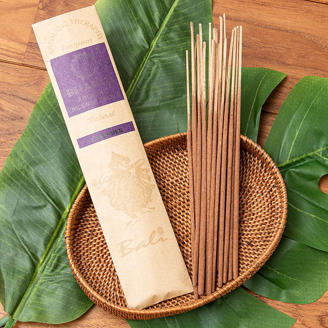Bhakta香 - Lavenderの写真1枚目です。香りがする草木の根っこや、葉っぱ、枝等をパウダーにして作ったナチュラル香ブランド、Bhaktaのスティック香です。お香,インセンス,Bhakta,
