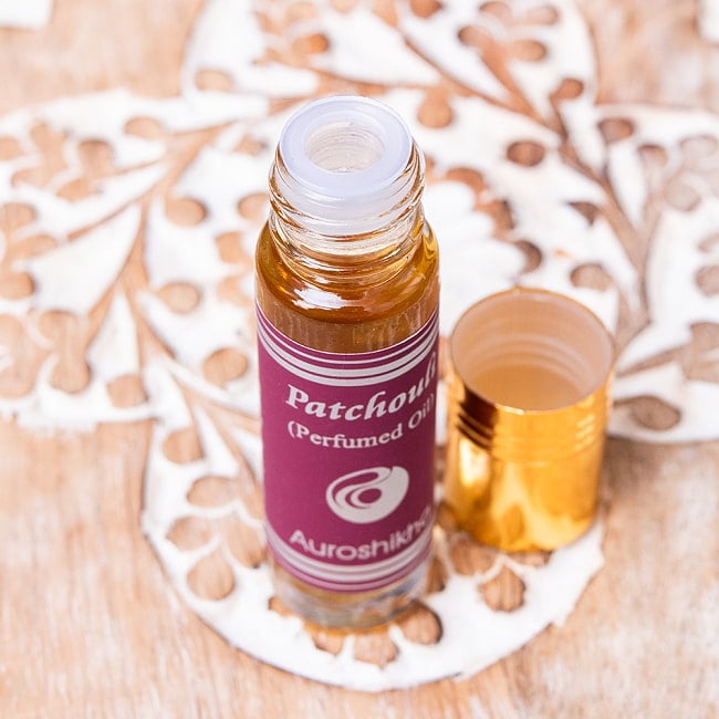 パチョリ(PATCHOULI)の香り - オウロシカアロマオイル 3 - 内蓋がついています