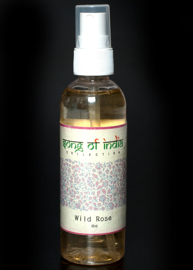 ワイルド・ローズ(Wild Rose) - Song of India【お香スプレー】 2 - 正面から撮影しました。小さなワインボトルの様に見えますね