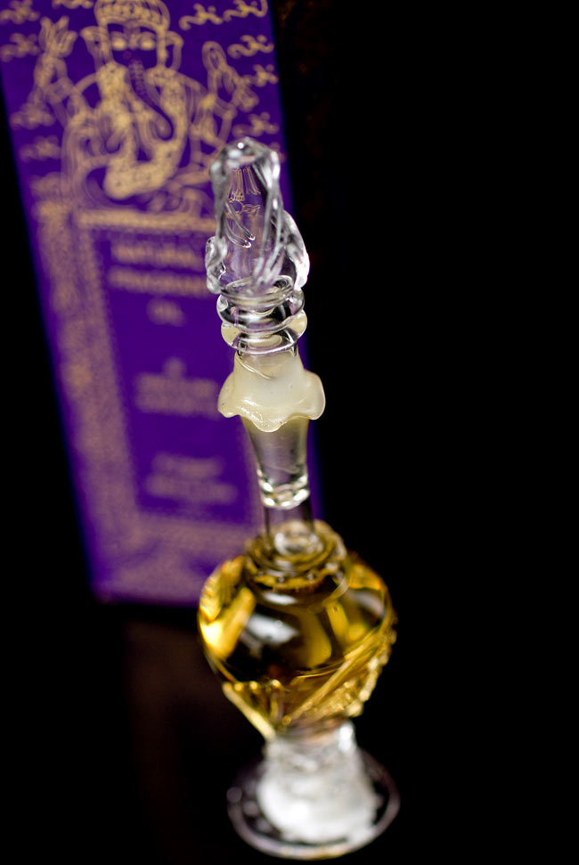 【15ml】ネロリ(Neroli) - ナチュラルフレグランスオイル 3 - 斜めうえから見てみました。