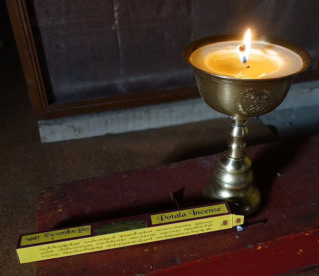 Potala Incense -ポタラ香 6 - インド、スピティ谷のダンカールゴンパにて、実際に使用されていました