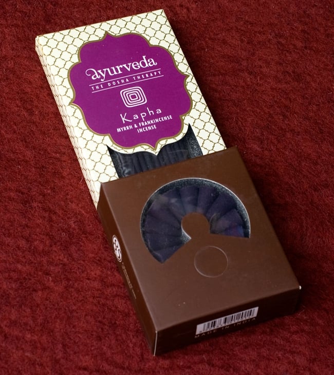 アーユルヴェーダ香 - カパ体質用 - 没薬・フランキインセンスの写真