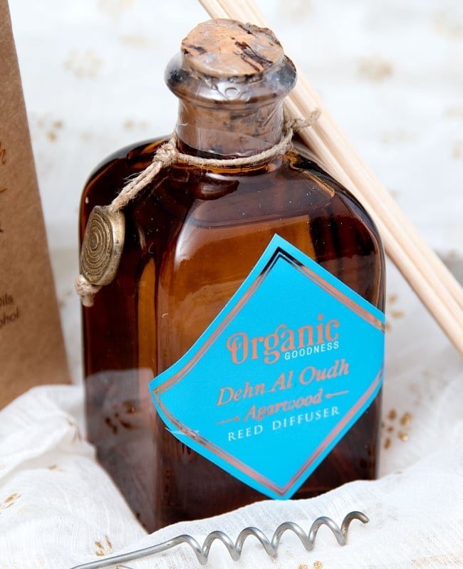 Organic GOODNESS - リードディフューザー -ウード-沈香の香り 2 - ボトルをアップにしました。