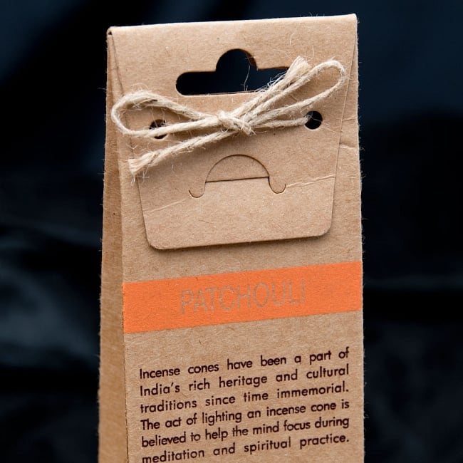 お香立つきOrganic Goddessコーン香ギフトセット - パチュリー 6 - 裏面は英語で書かれていて、輸入品の香りがします