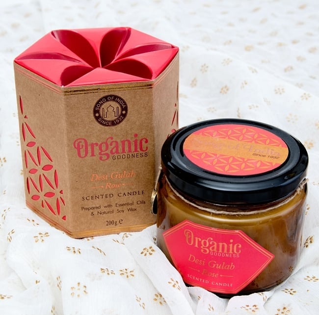 フレグランスキャンドル・ギフトセット - ORGANIC GOODNESS  - DesiGulab 7 - 中には茶色のジャーが入っています