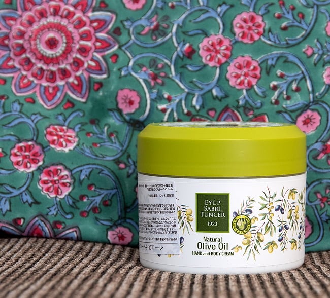 ナチュラルオリーブオイル NATURAL OLIVE OIL ハンド＆ボディクリーム 250mlの写真トルコ,ハンドクリーム,ボディクリーム,ローション